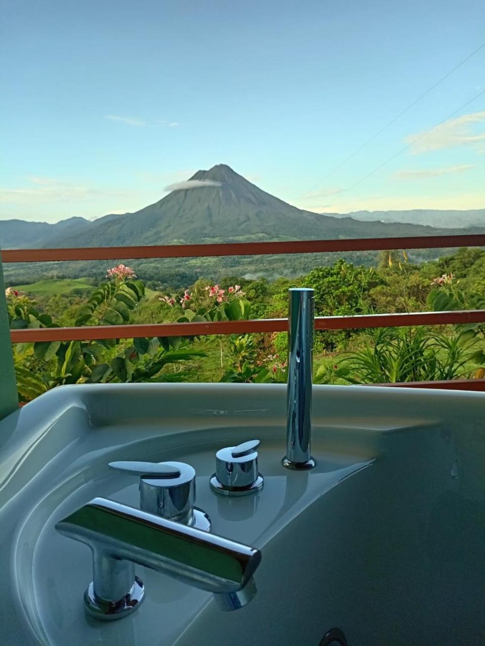 Encanto Arenal Lodge La Fortuna Exterior photo
